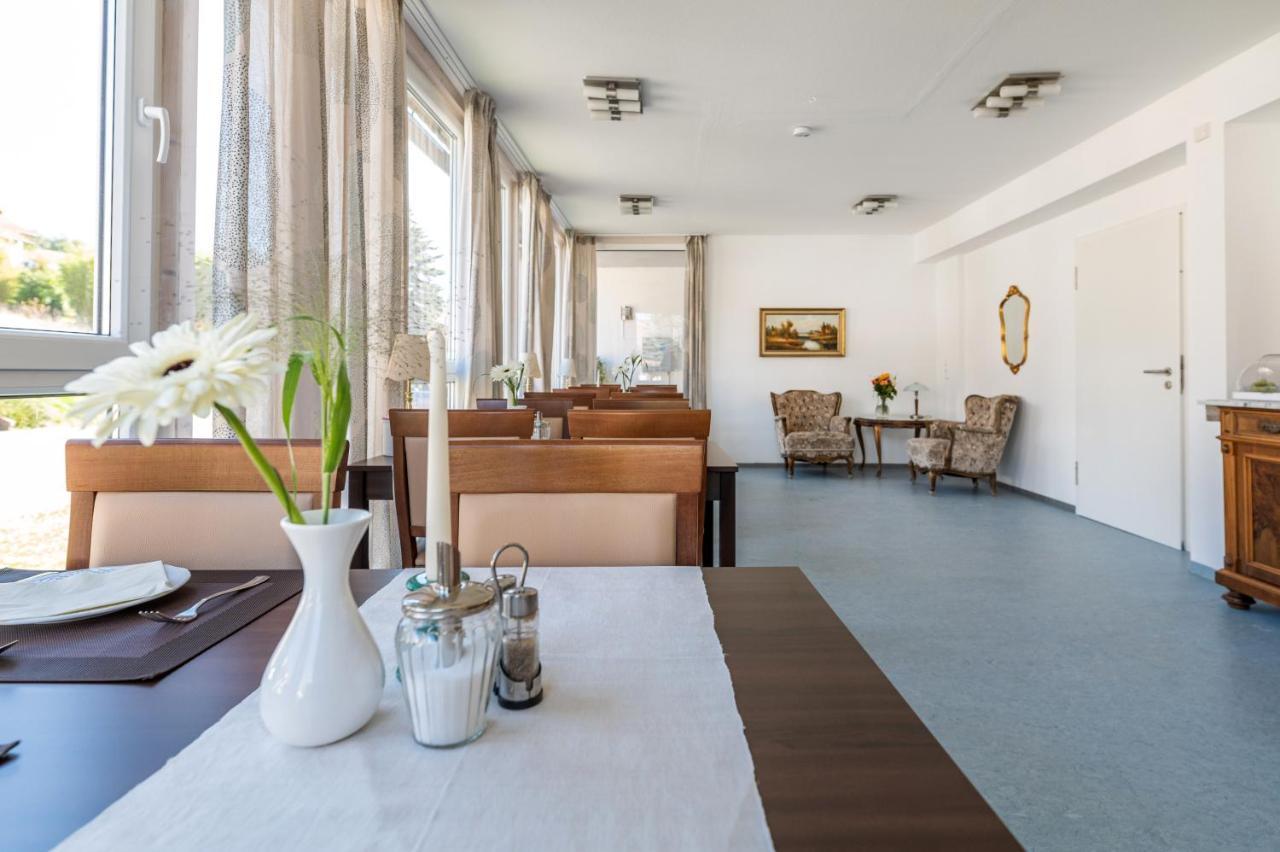 Hotel Am Kirchplatz 于伯林根 外观 照片