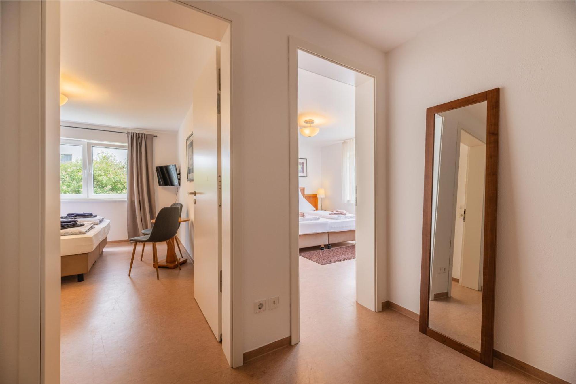 Hotel Am Kirchplatz 于伯林根 外观 照片
